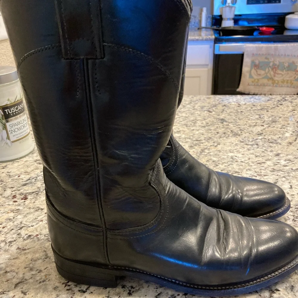 Justin Ropers - Picture 5 of 9